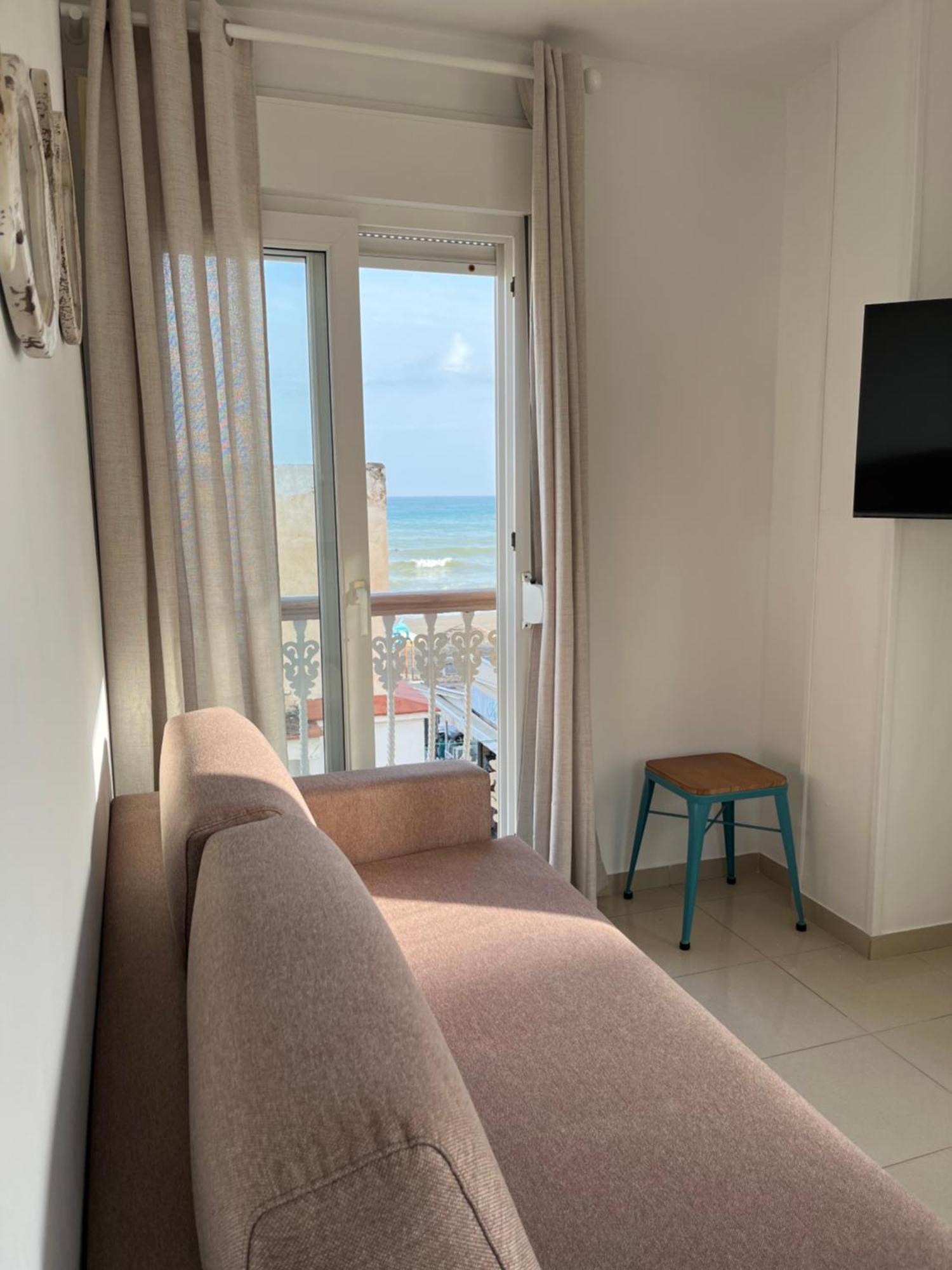 Apartamentos La Proa 토레몰리노스 외부 사진